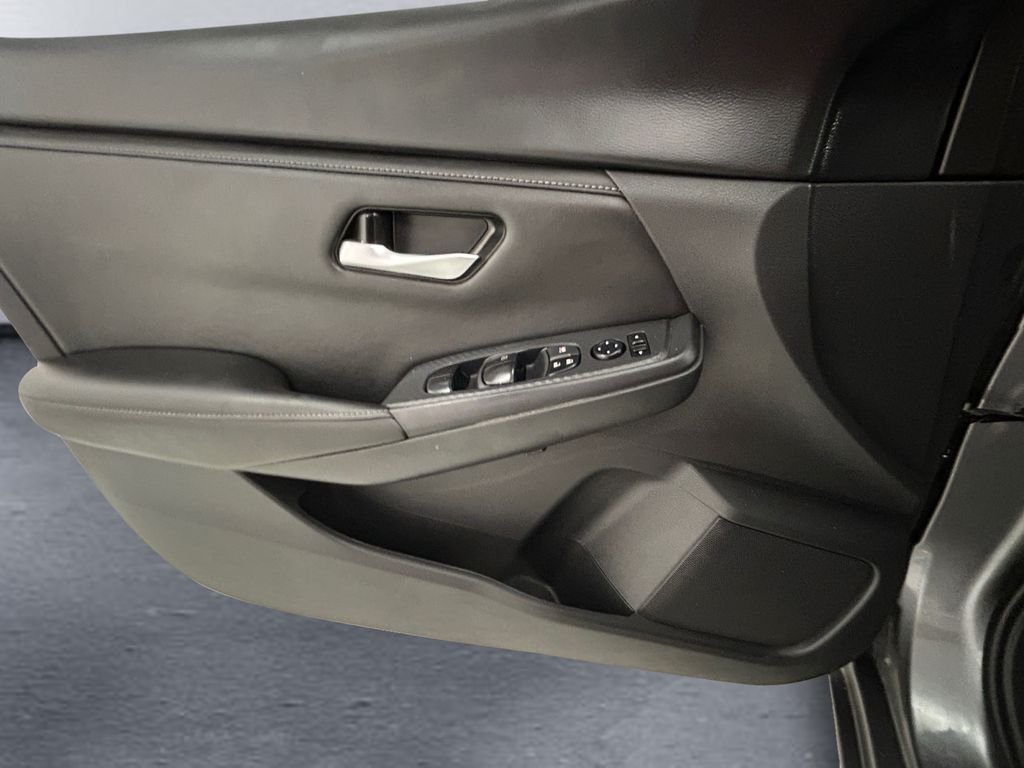 Used 2024 Gray Nissan SV image 12