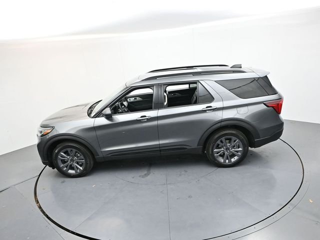 New 2026 Carbonized Gray Metallic Ford Active image 22