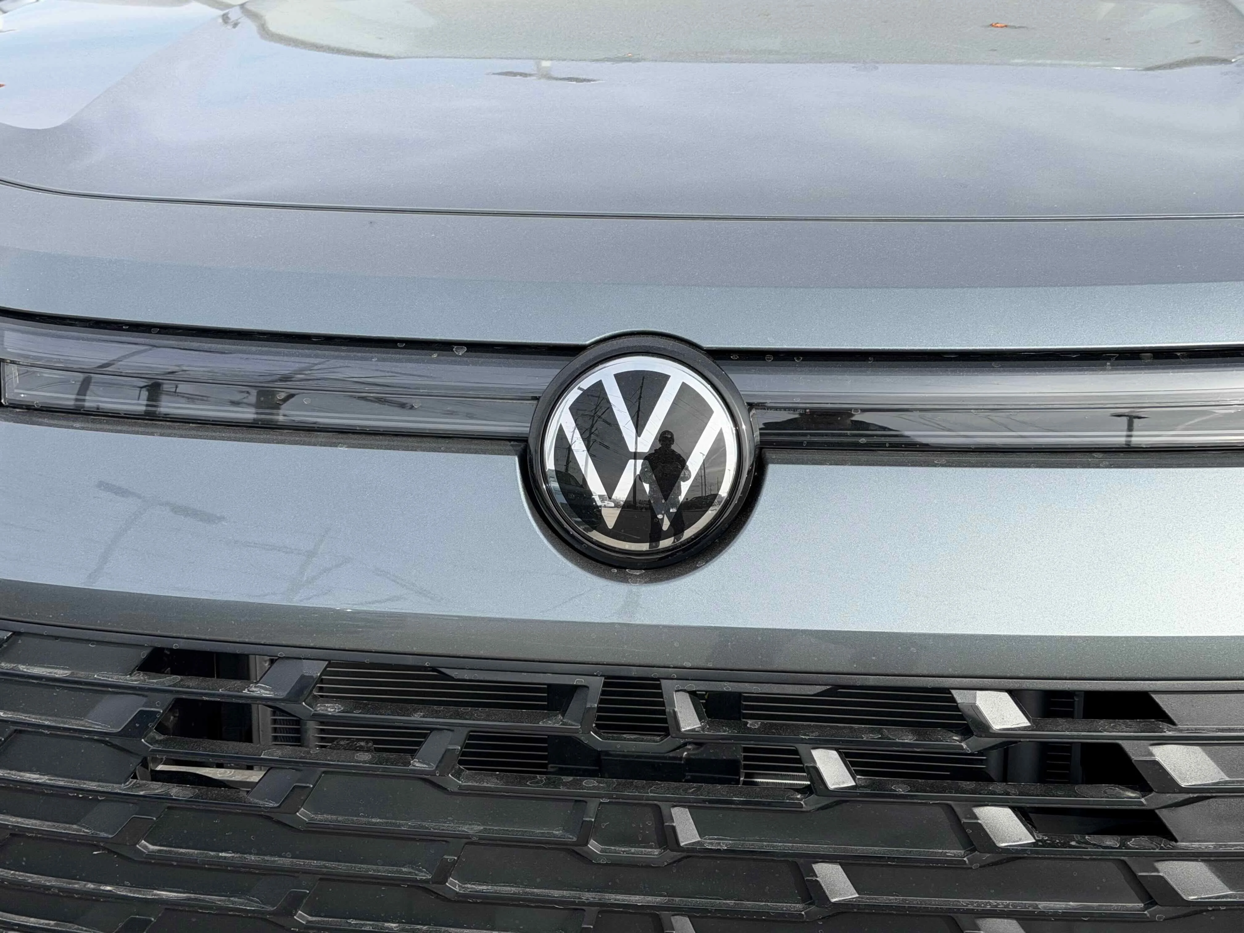New 2026 Platinum Gray Volkswagen SE image 11