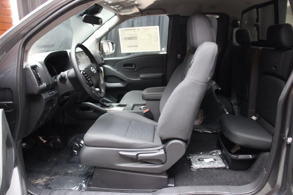 New 2027 Gun Metallic Nissan King Cab® S image 8