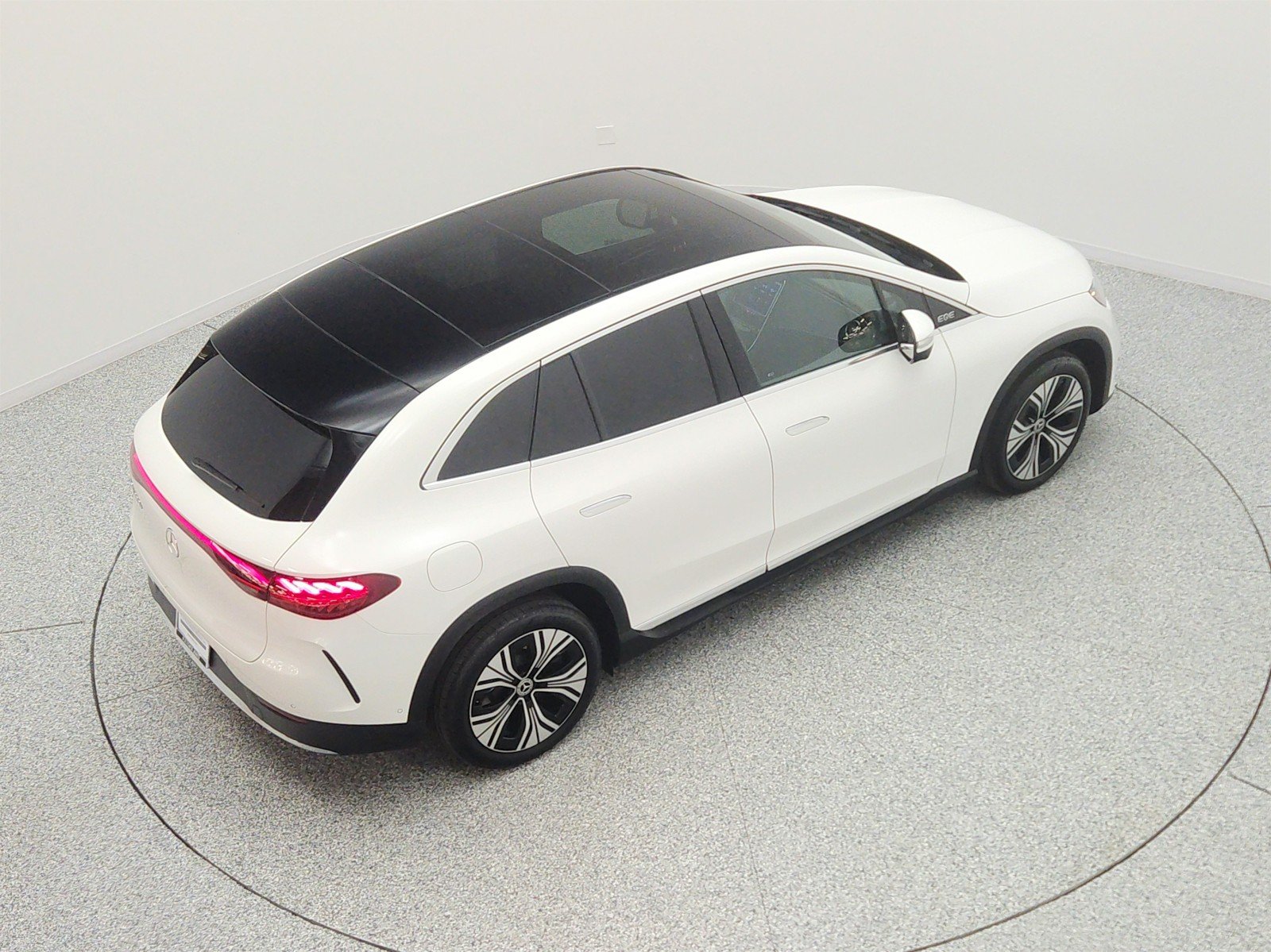 Certified Used 2026 Polar White Mercedes-Benz EQE 320+ SUV image 26