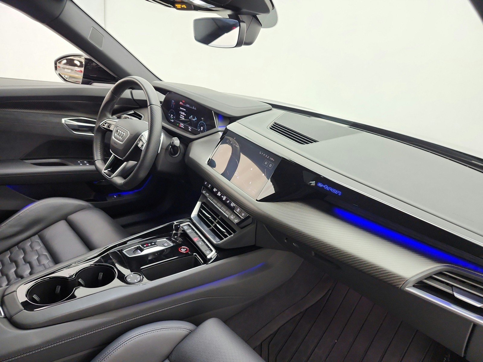 Used 2023 Daytona Gray Pearl Effect Audi Premium Plus quattro image 18
