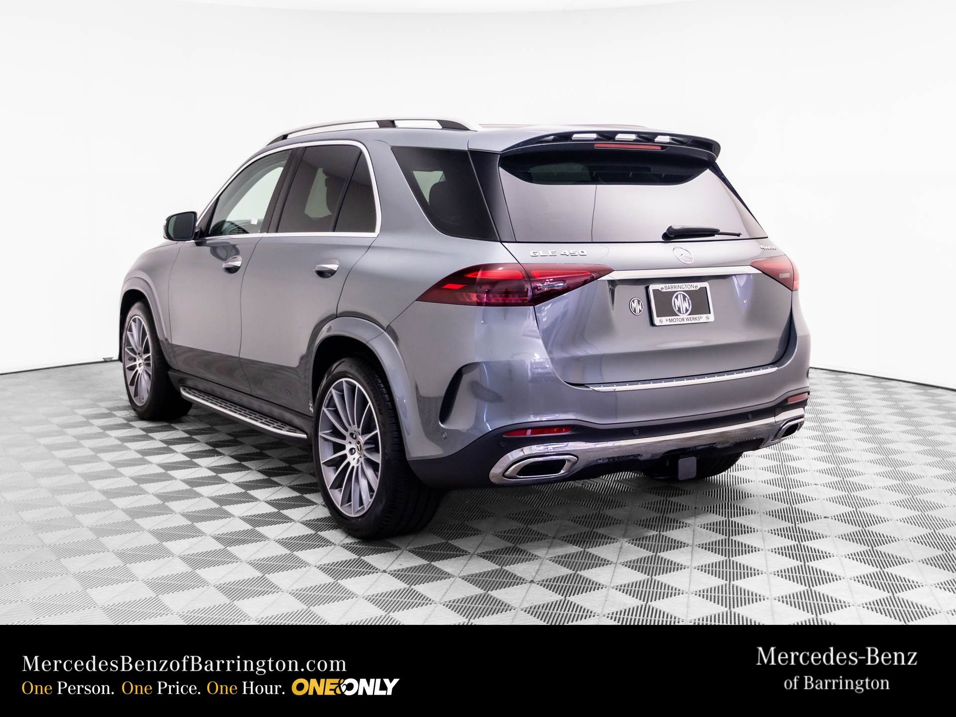 New 2026 Selenite Grey Metallic Mercedes-Benz GLE 450 image 3