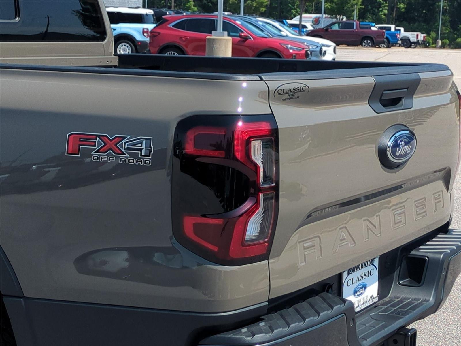 New 2026 Marsh Gray Ford XLT image 12