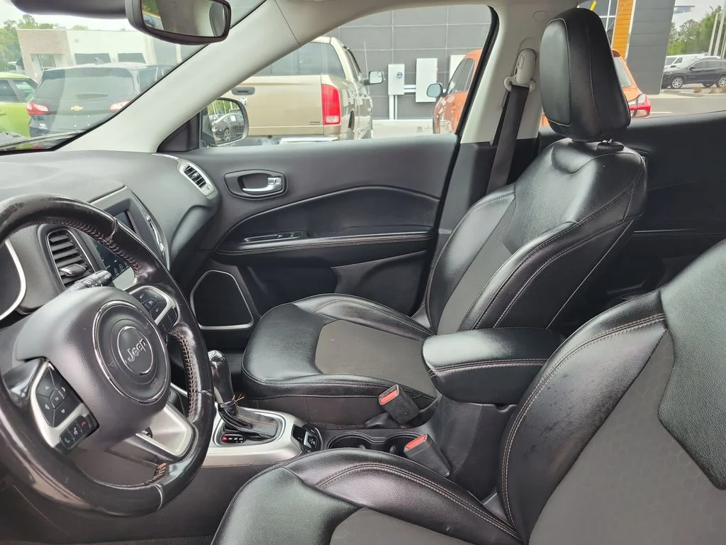 Used 2020 Gray Jeep Latitude image 15