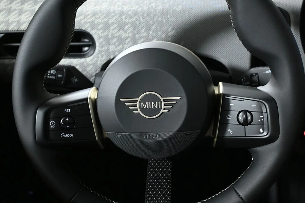 New 2026 Green MINI Cooper S image 19