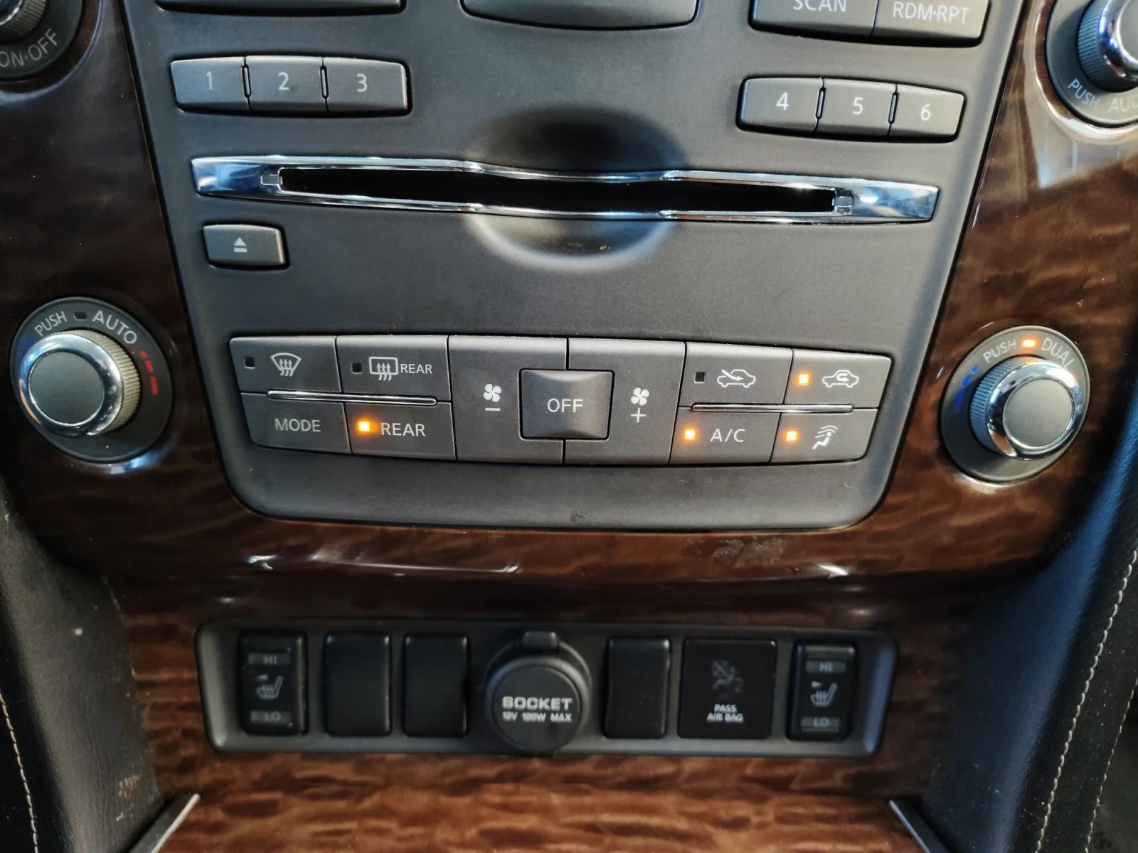 Used 2017 Forged Copper Nissan SL image 19