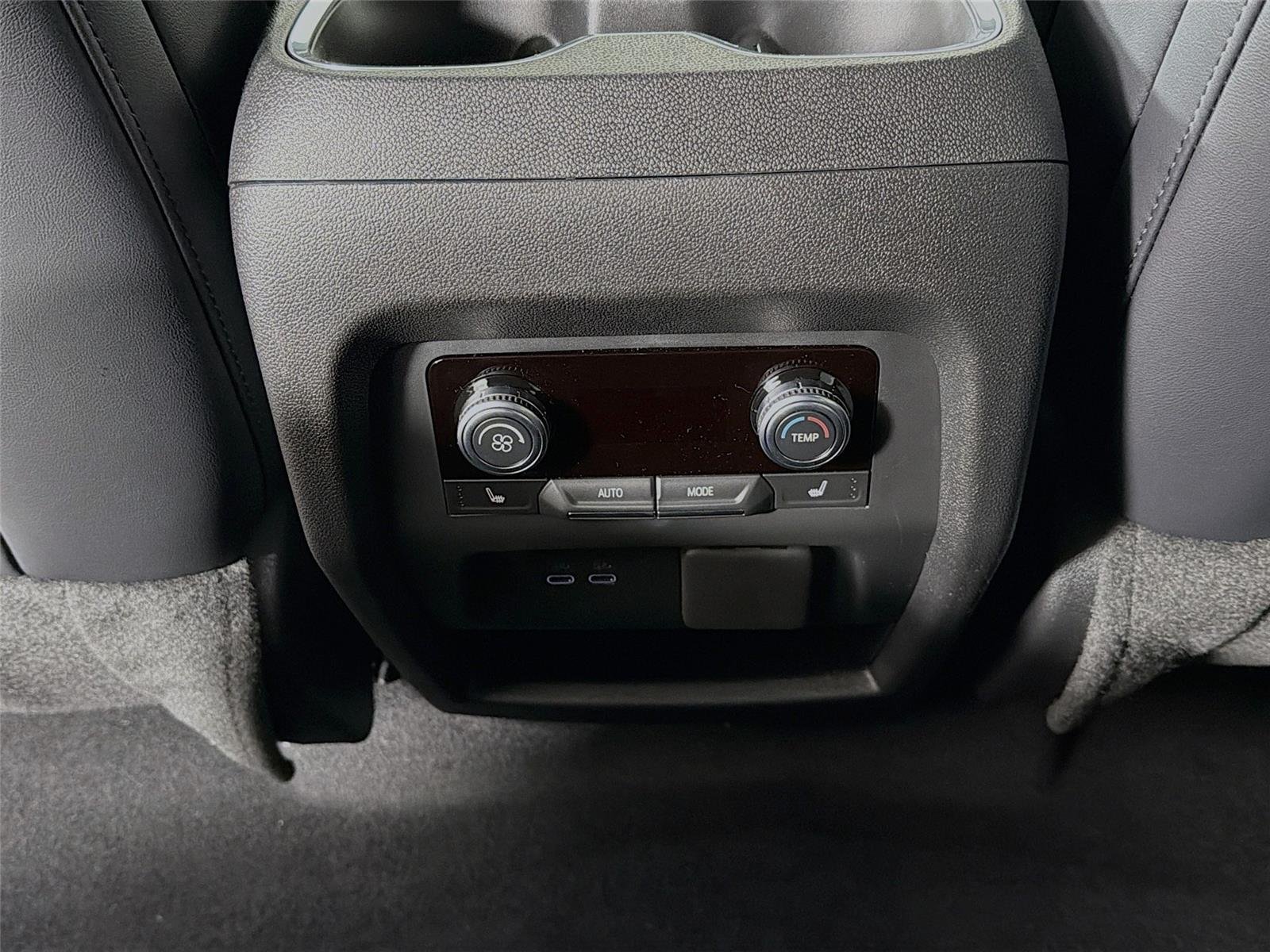 2026 GMC Acadia Elevation - Photo 29