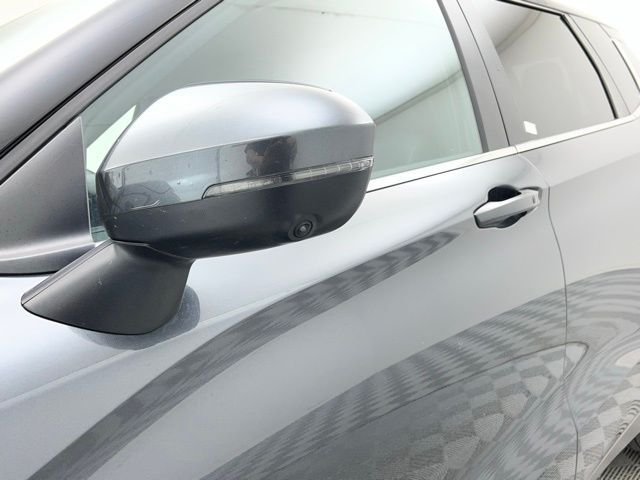 Used 2025 Moonstone Gray Metallic/Black Roof Mitsubishi SE image 54