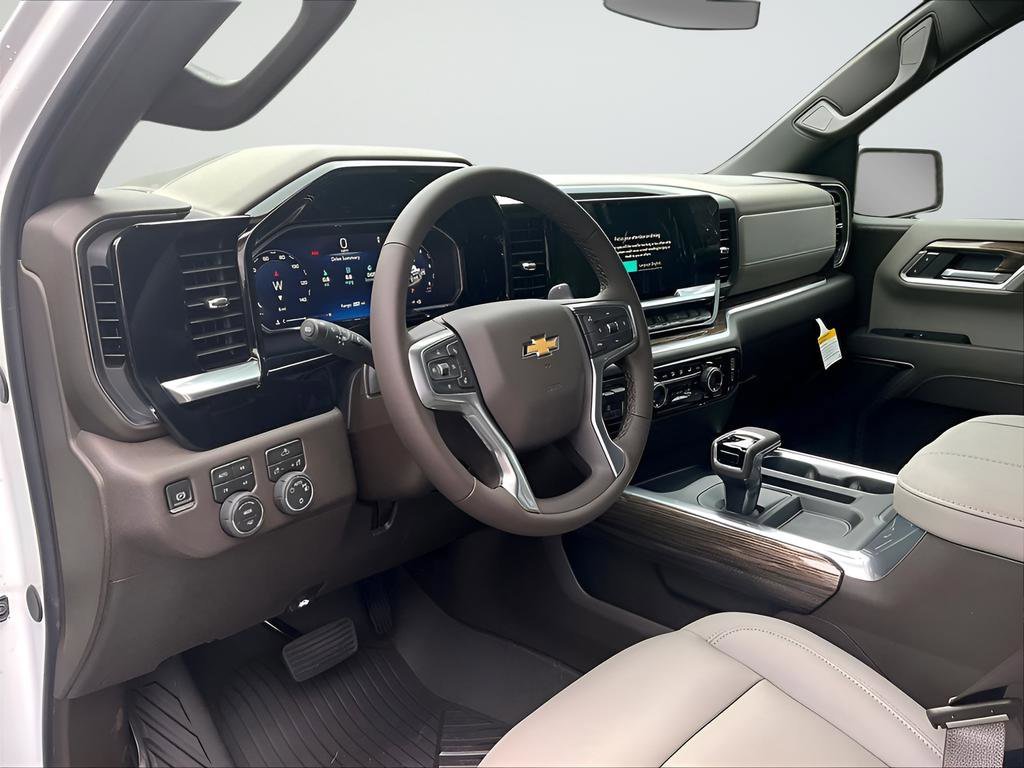New 2026 Chevrolet Silverado 1500 LT 4D Crew Cab