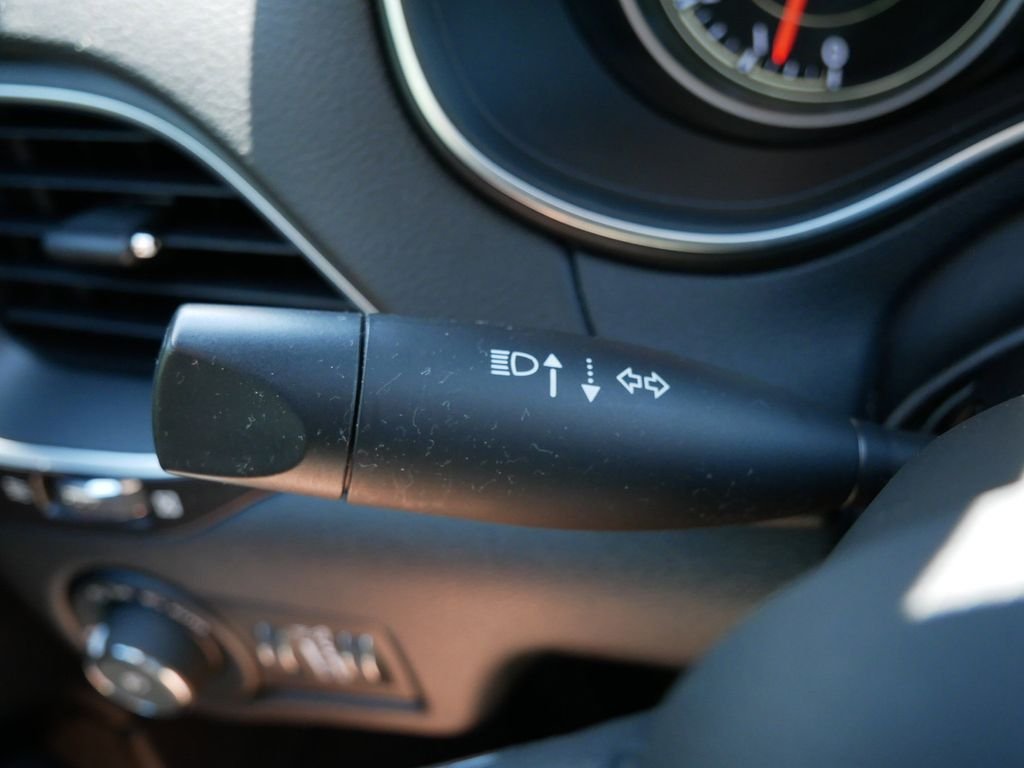 Certified Used 2020 White Jeep Trailhawk image 19