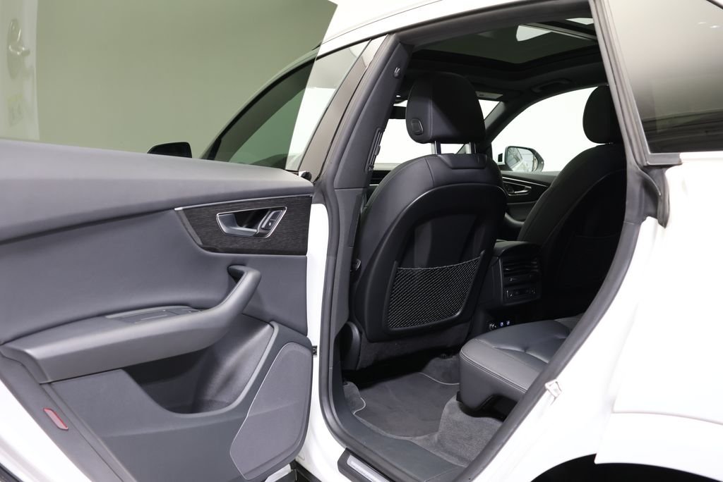 Used 2019 Glacier White Audi 3.0T Premium image 40