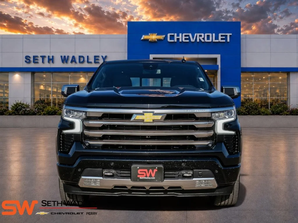 Used 2022 Black Chevrolet High Country image 2