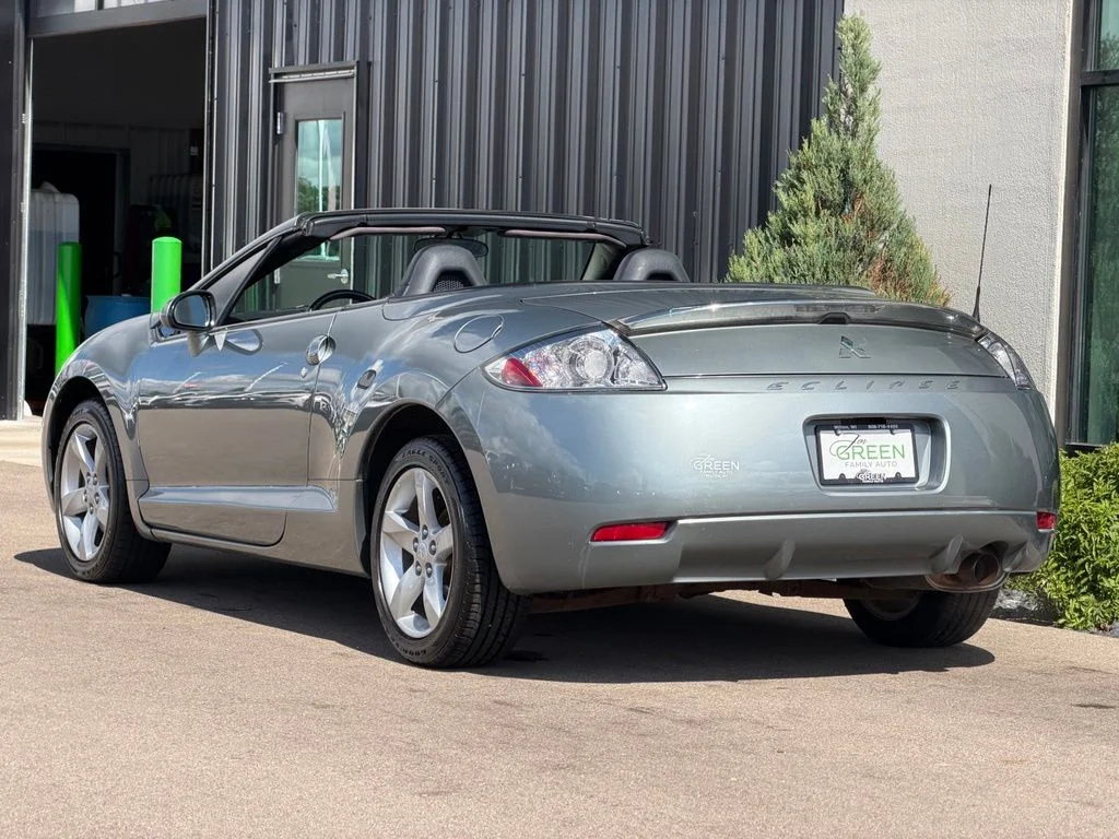 Used 2007 Blue Mitsubishi GS image 3