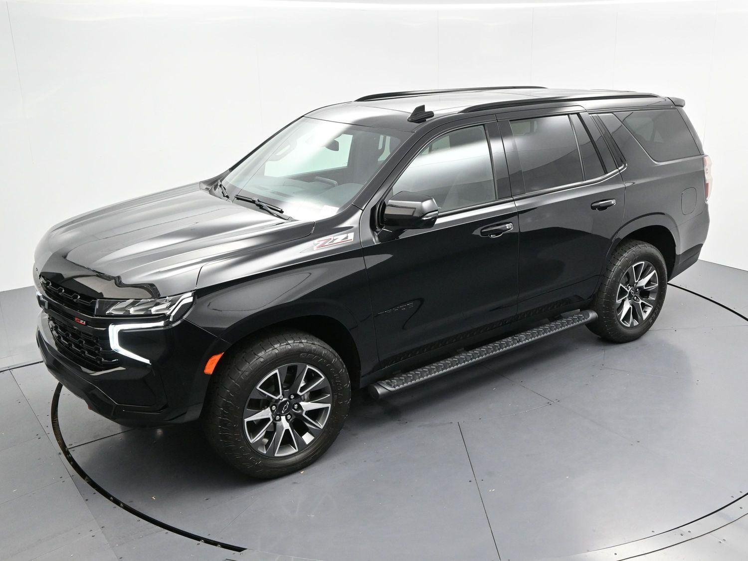 Used 2023 Black Chevrolet Z71 image 39
