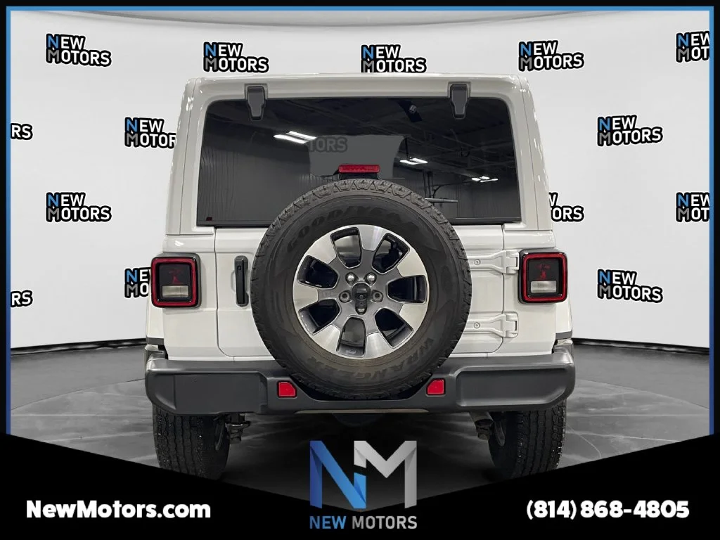 Used 2023 Bright White Clearcoat Jeep Sahara image 4