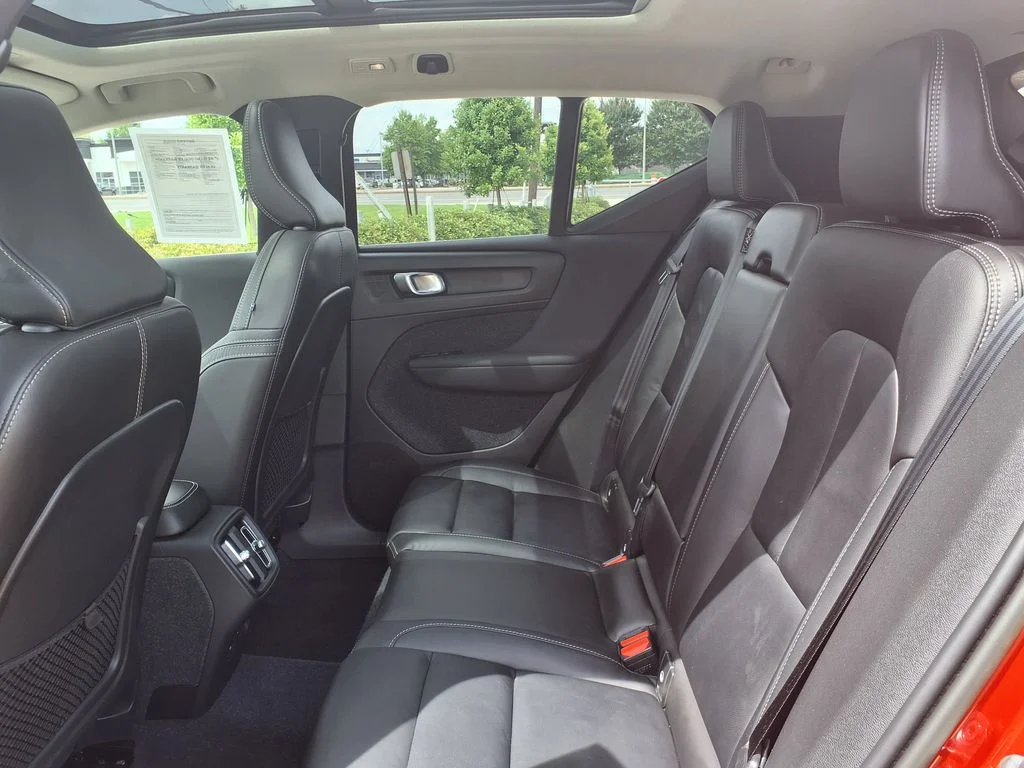 Certified Used 2023 Red Volvo Ultimate image 16