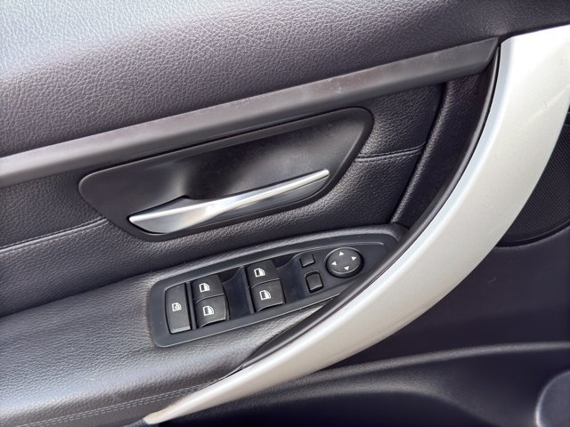 Used 2013 Blue BMW 328i xDrive image 13