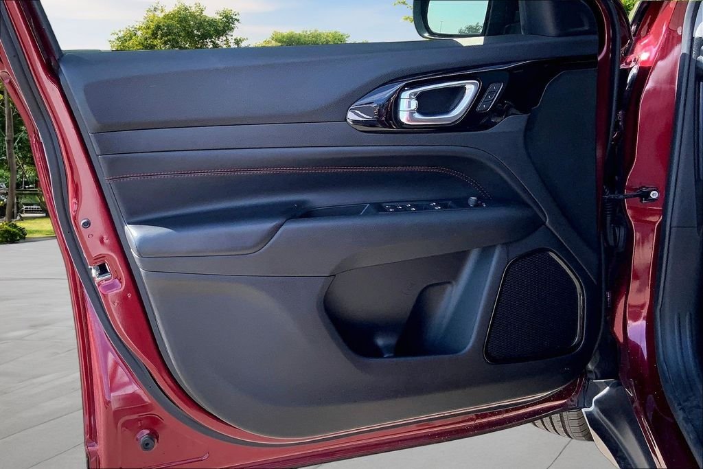 Used 2022 Red Jeep Trailhawk image 20