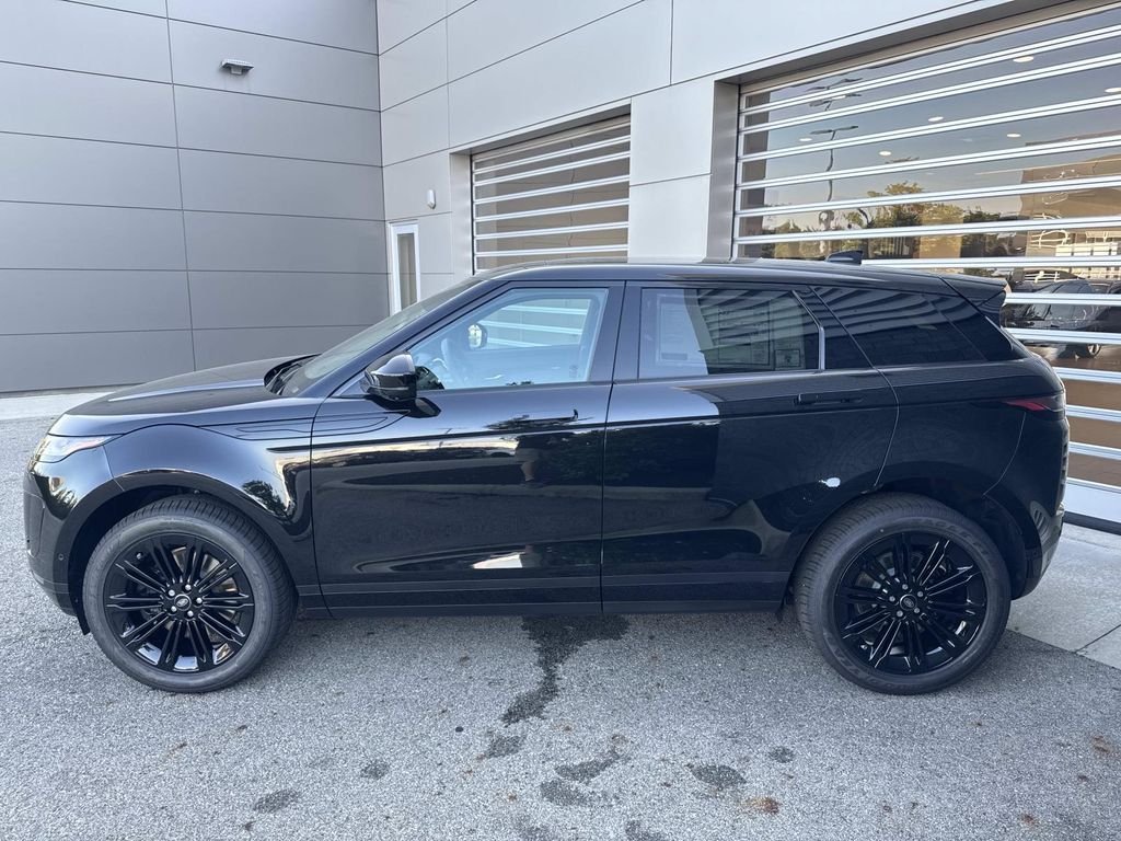 New 2026 Santorini Black Land Rover S image 4
