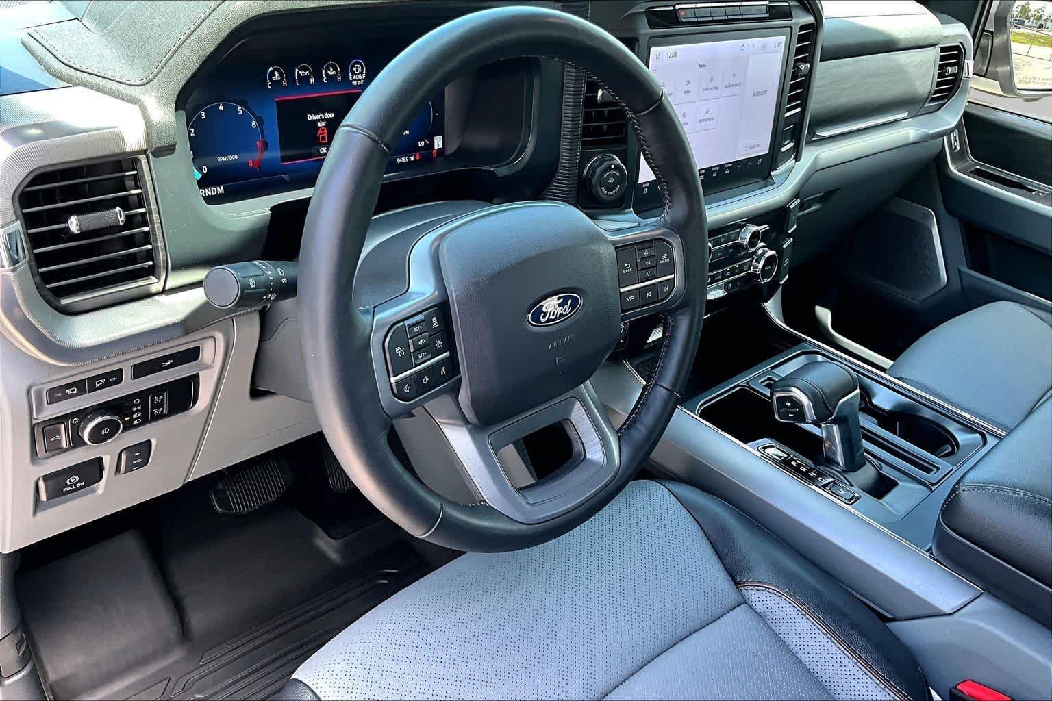 Used 2024 Iconic Silver Metallic Ford LARIAT image 18