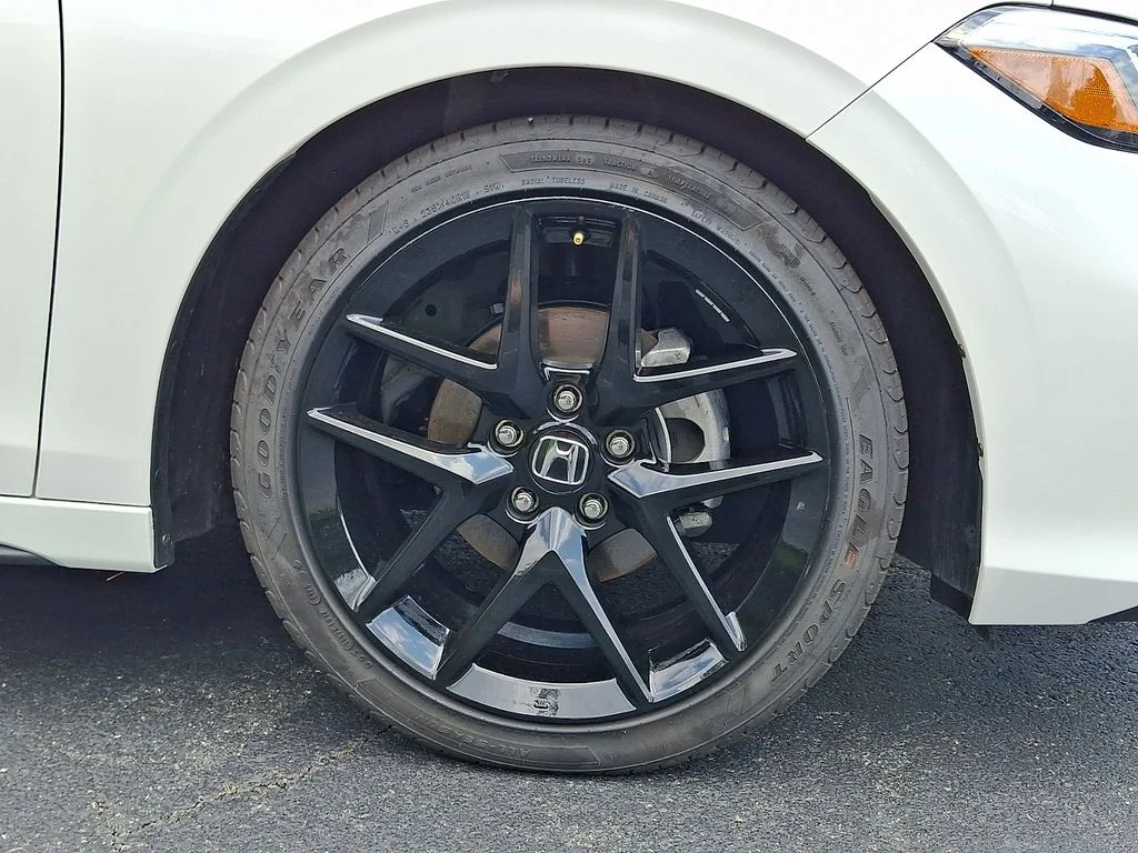 2026 Honda Civic Hatchback Sport - Photo 8