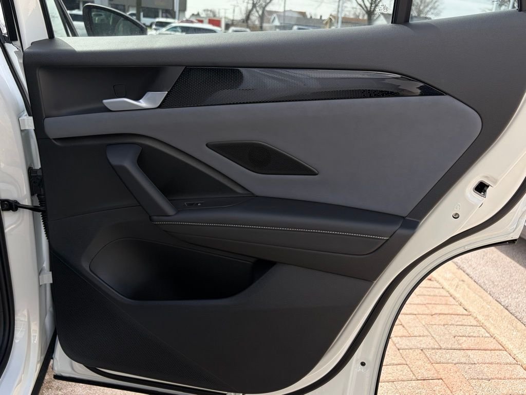 New 2026 Opal White W/Deep Black Roof Volkswagen 2.0T SE R-Line Black image 22
