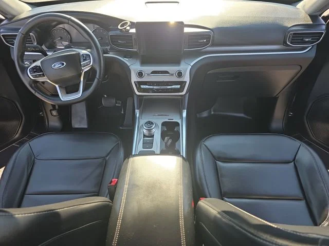 Used 2021 Blue Ford XLT image 10