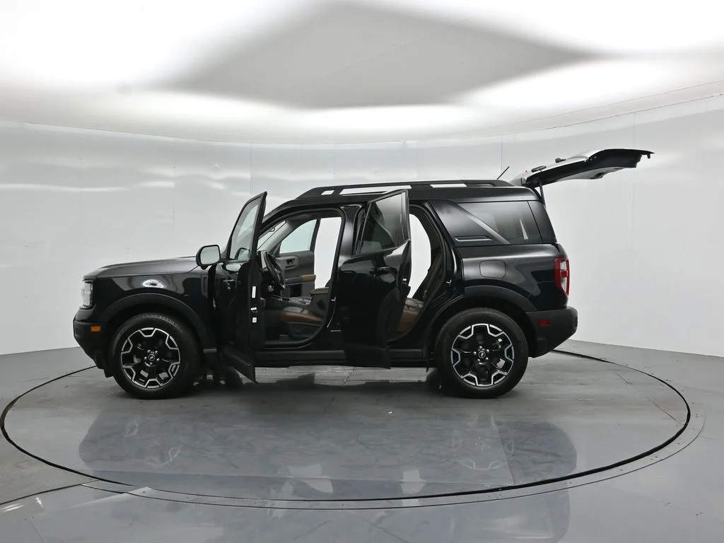 Certified Used 2025 Black Ford Outer Banks image 37
