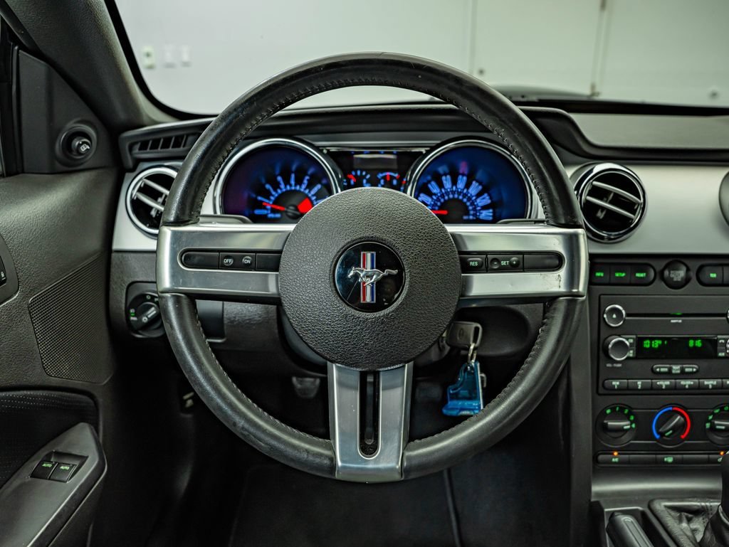 Used 2008 Black Ford GT Deluxe image 27