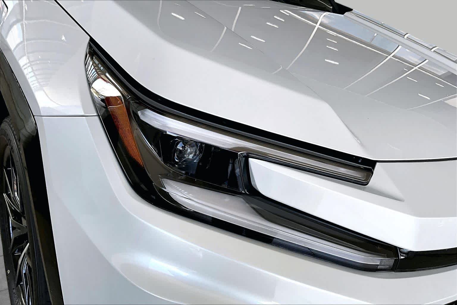 New 2026 Wind Chill Pearl with Midnight Black Metallic roof Toyota GR SPORT image 19