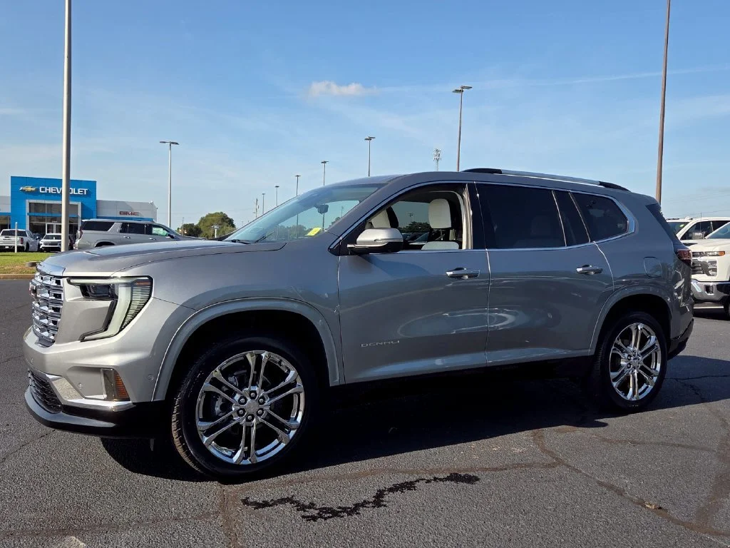 Used 2026 Sterling Metallic GMC Denali image 3