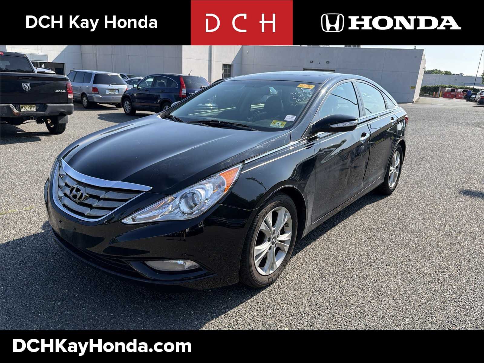 2011 Hyundai Sonata Limited I4 A/T PZEV's photo