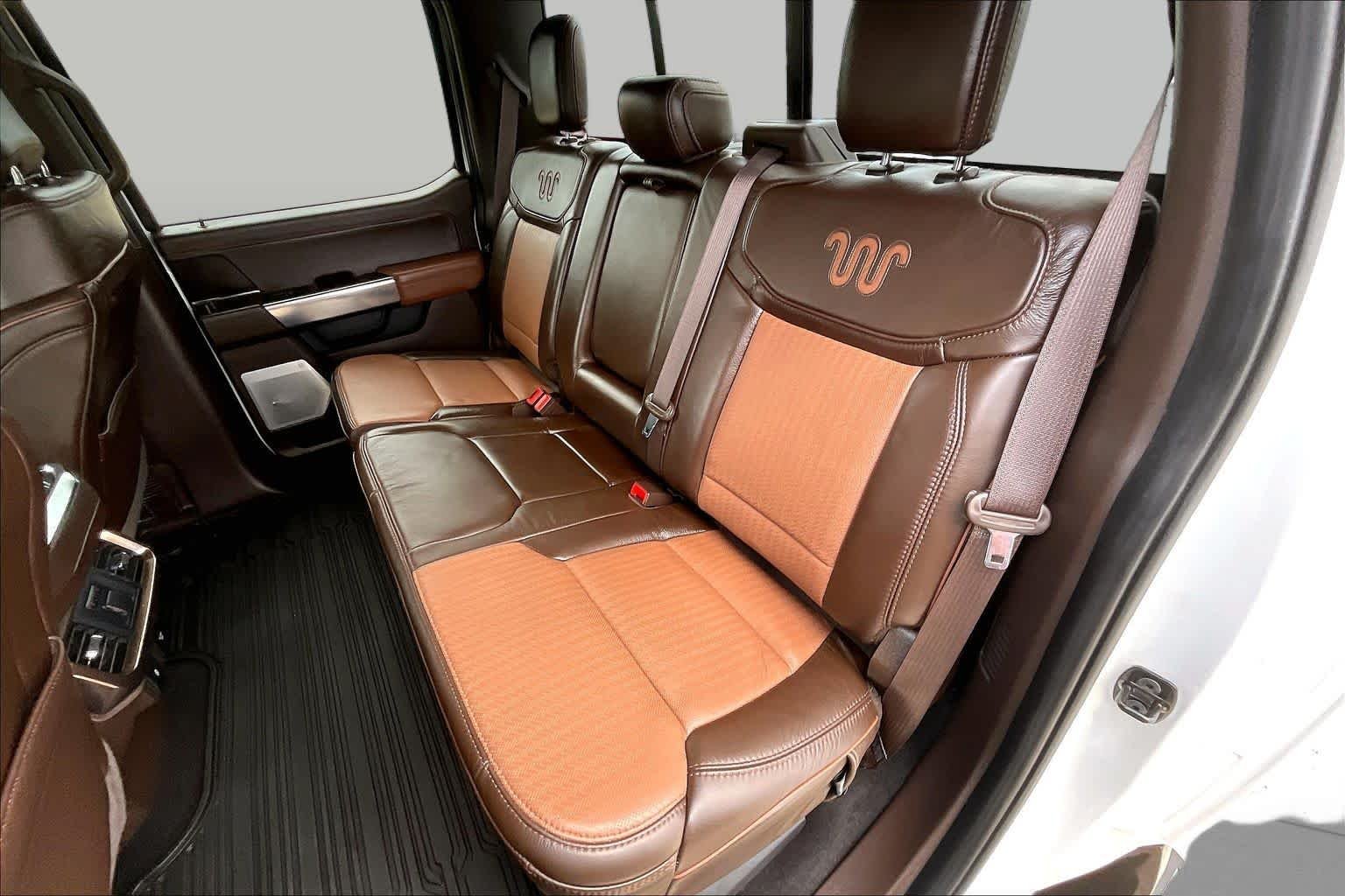 Used 2024 Star White Metallic Tri-Coat//Darkened Bronze Ford King Ranch image 21
