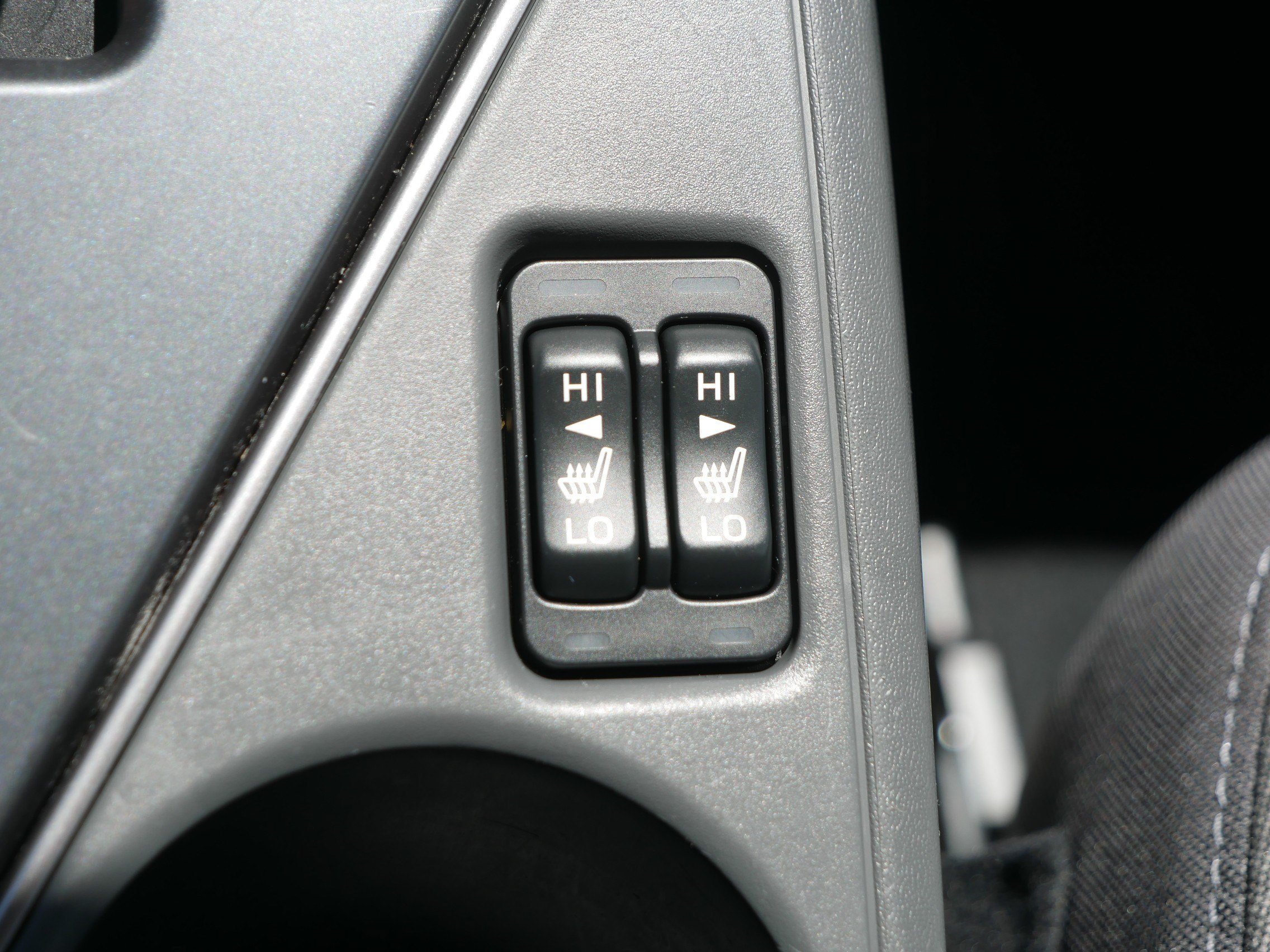 Used 2025 Magnetite Gray Metallic Subaru Premium image 28