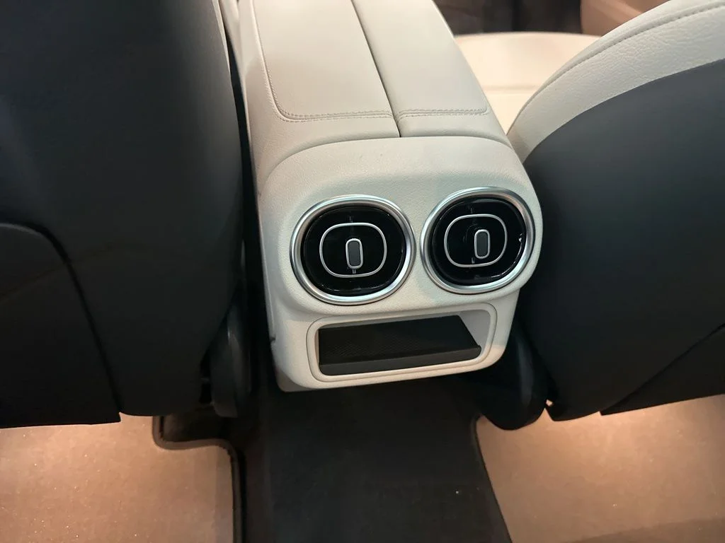 Used 2026 White Mercedes-Benz GLC 300 image 20