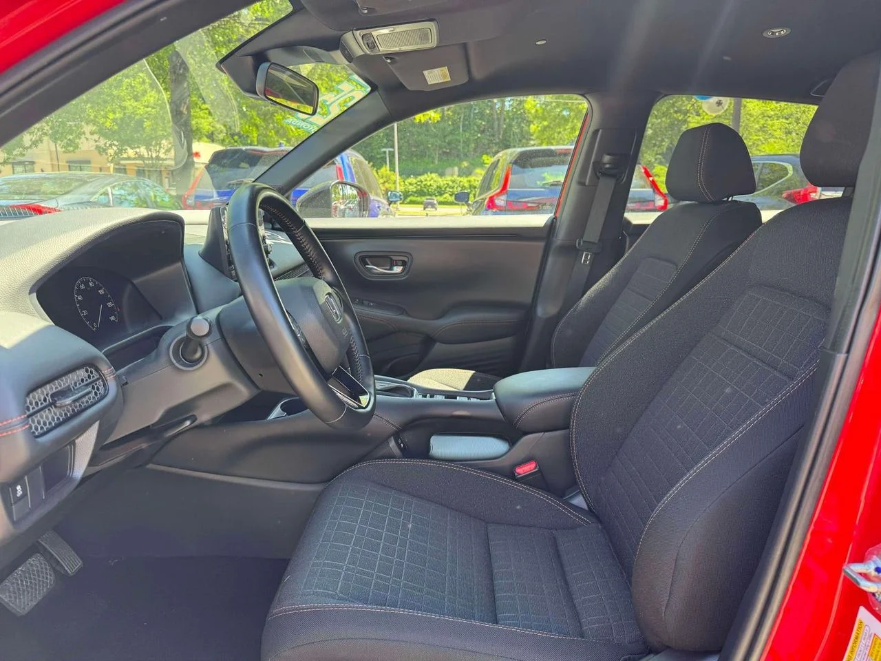 2025 Honda HR-V Sport - Photo 17