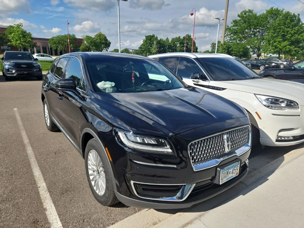 Certified Used 2019 Black Lincoln Standard image 1