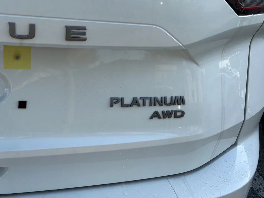 New 2026 White Nissan Platinum image 10