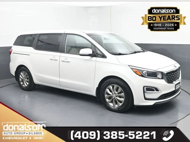 2020 Kia Sedona LX's photo