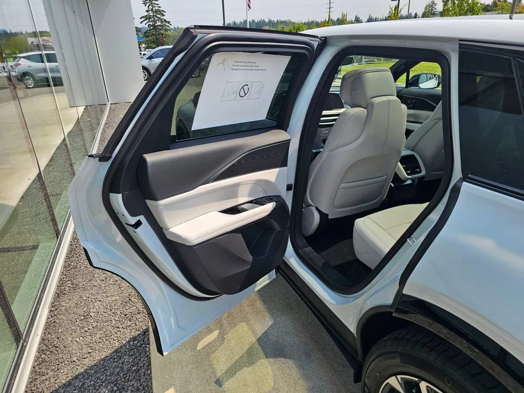 New 2026 Vibrant White Tricoat Cadillac Sport image 15