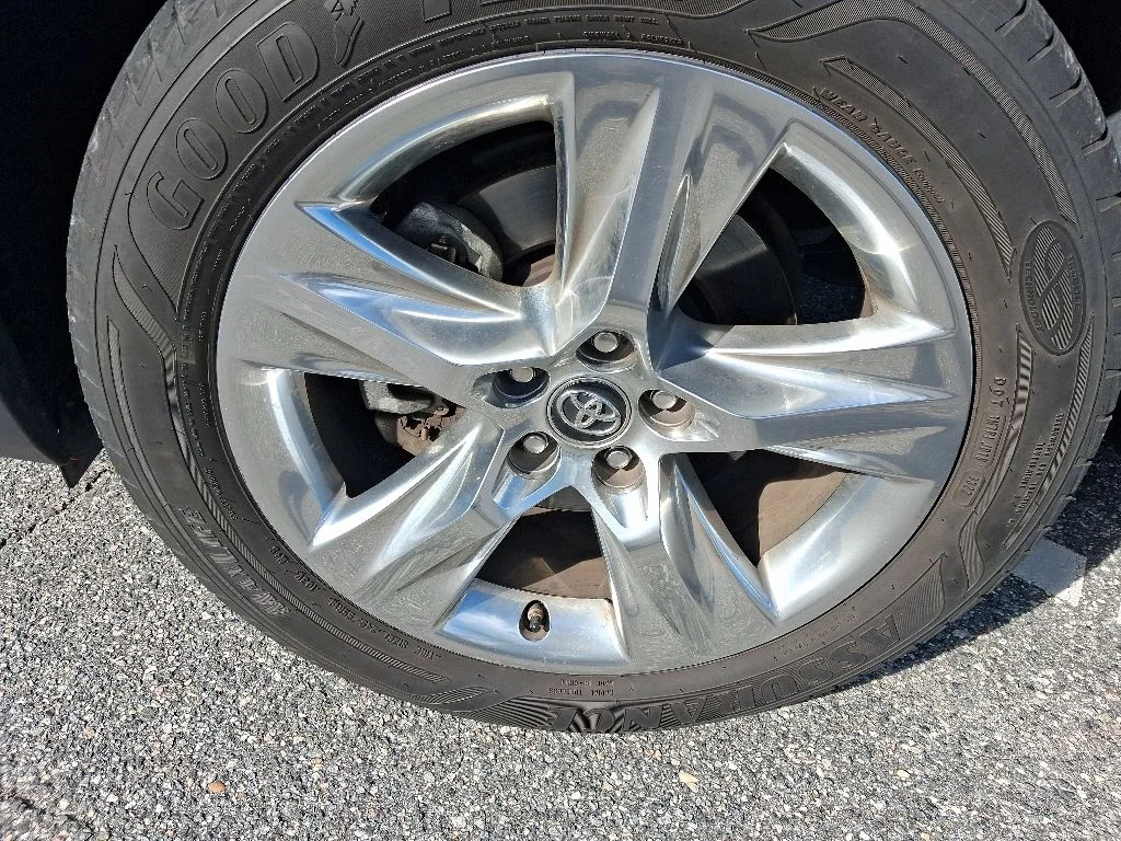 Used 2019 Gray Toyota Limited image 15