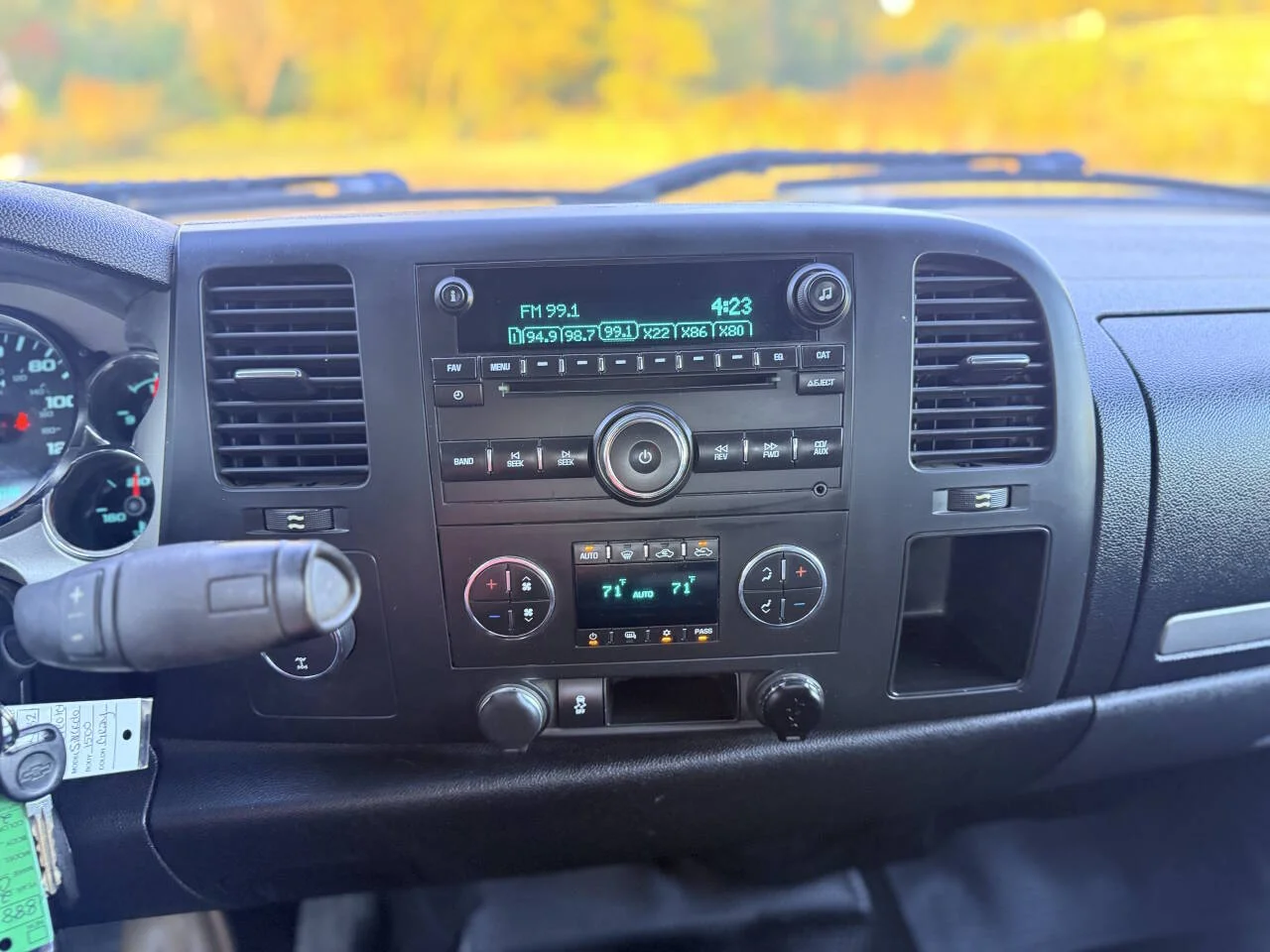 Used 2013 Pewter Chevrolet LT 4x4 4dr Crew Cab 5.8 ft. SB image 18
