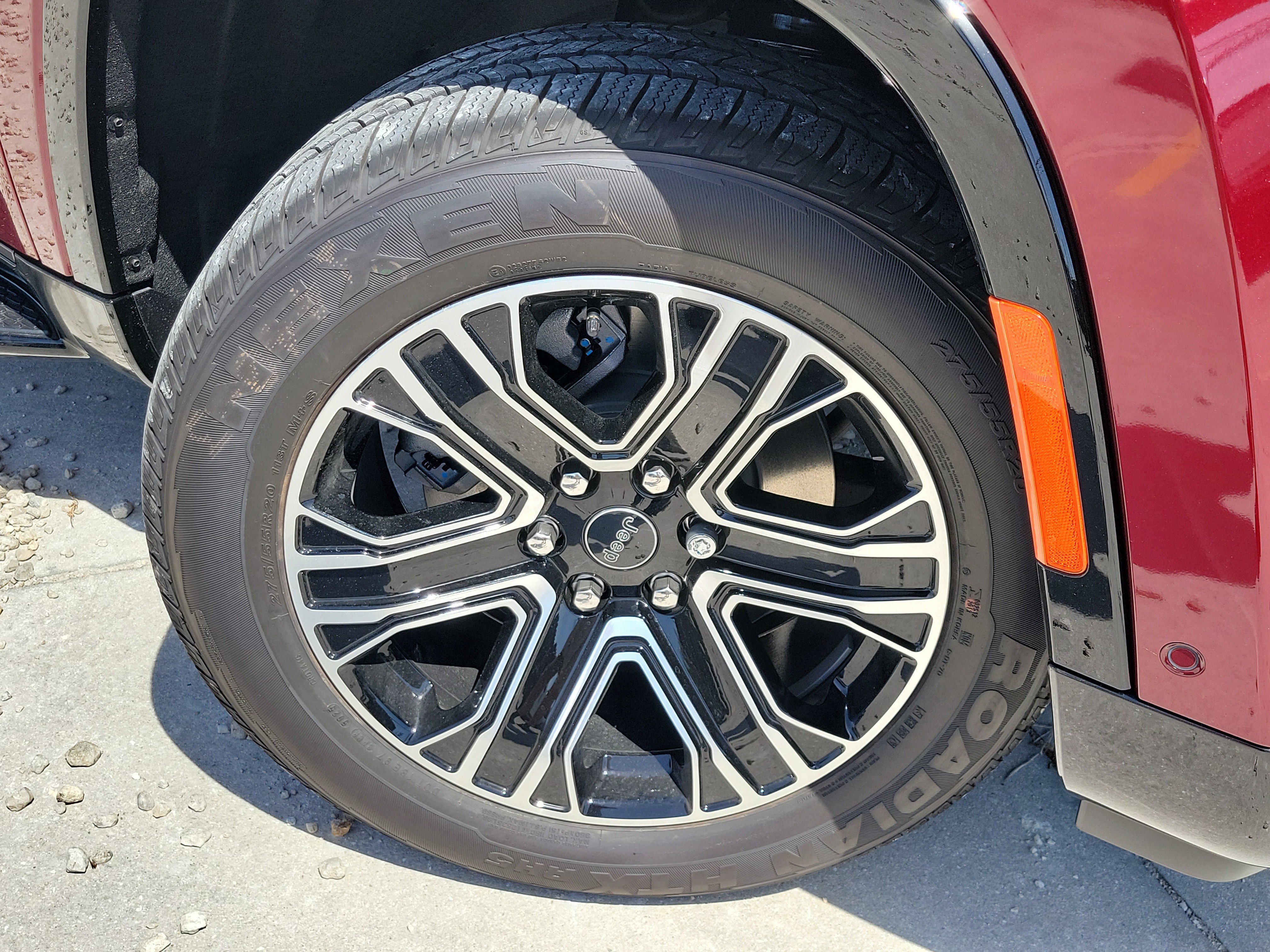 New 2026 Velvet Red Pearl-Coat Exterior Paint Jeep  image 8