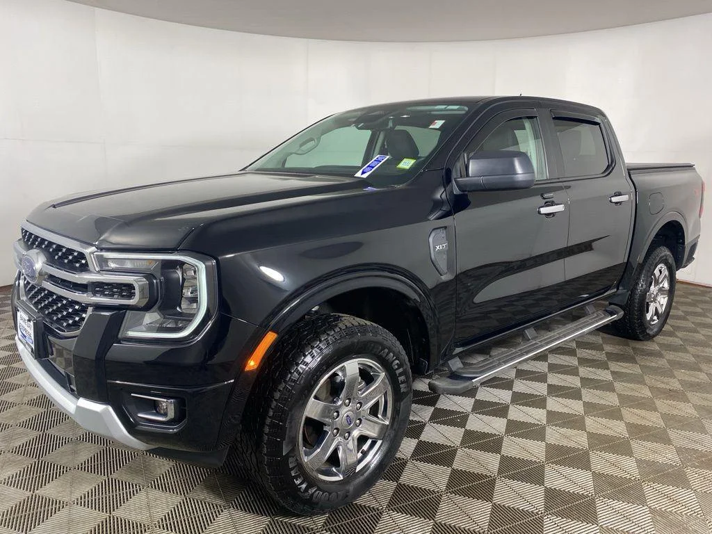 Used 2024 Shadow Black Ford XLT image 3