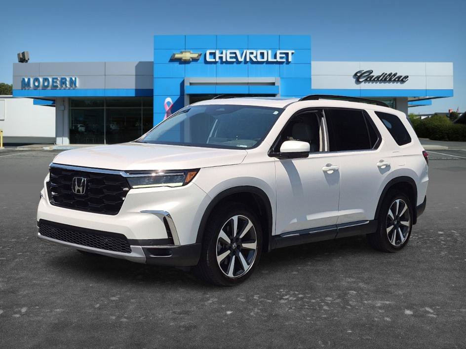 Used 2025  Honda Touring image 1