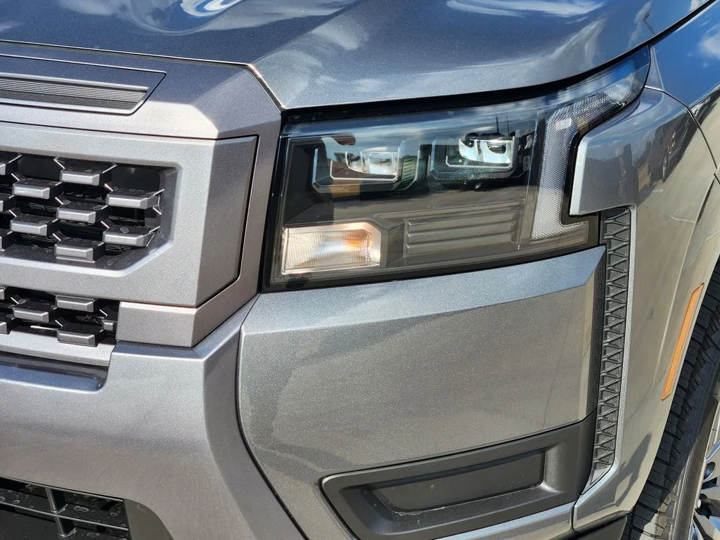 New 2027 Gun Metallic Nissan Crew Cab SV image 9
