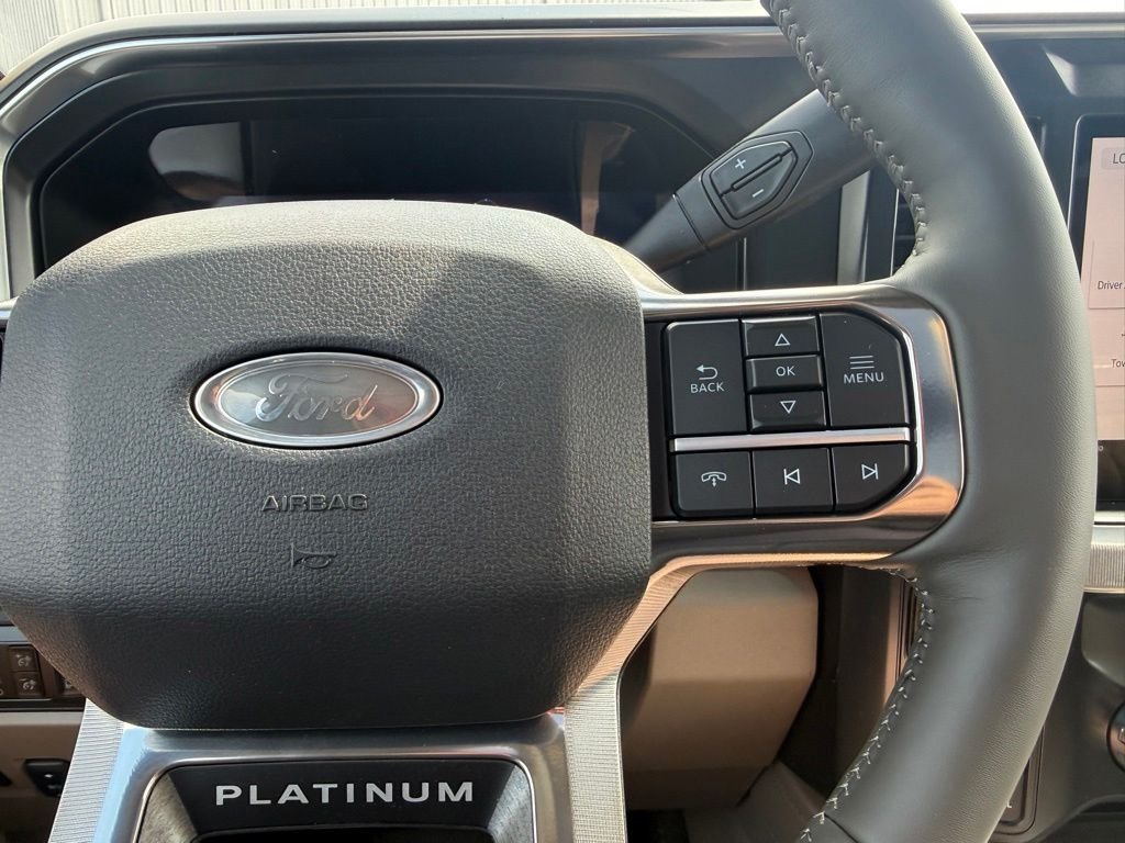 New 2026 Star White Metallic Tri-Coat Ford F-250® Platinum® image 27