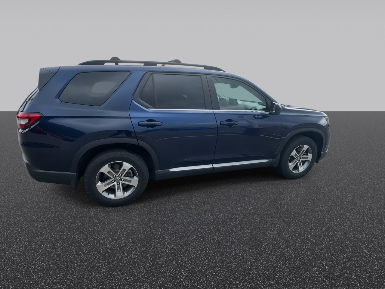 Used 2023 Blue Honda EX-L 8 Passenger image 9