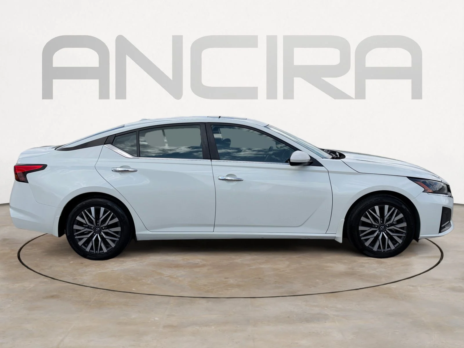 Used 2023 Pearl White Tricoat Nissan 2.5 SV image 12